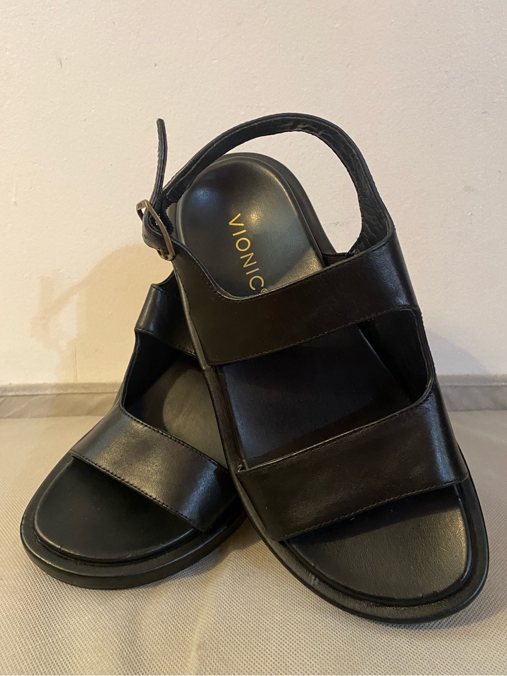 Vionic sandal - Picture 2 of 4
